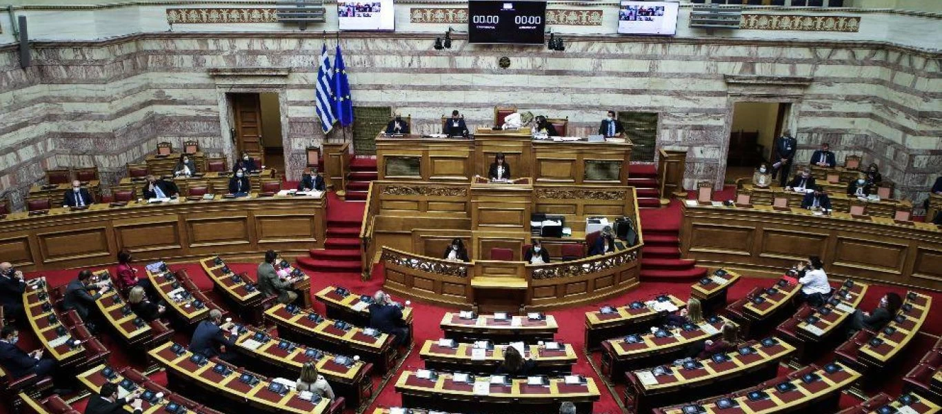 Κατατέθηκε τροπολογία για το ψηφιακό πιστοποιητικό εμβολιασμού - Τι περιλαμβάνει